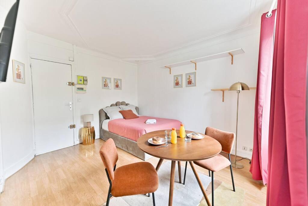Petit Voltaire Nation Appartement