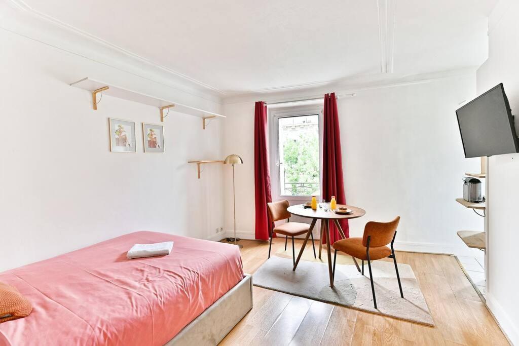 Appartement Petit Voltaire Nation Parijs
